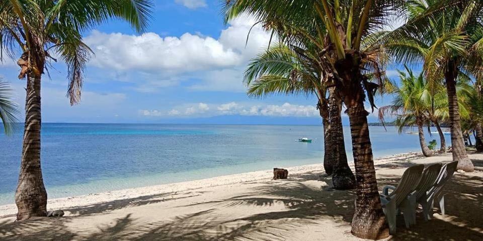 Islandia Beach Resort Siquijor Exterior foto